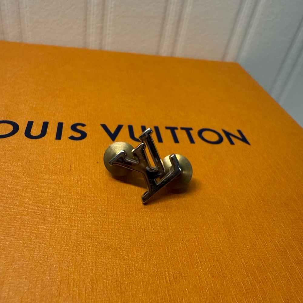 Louis Vuitton Silver Pin